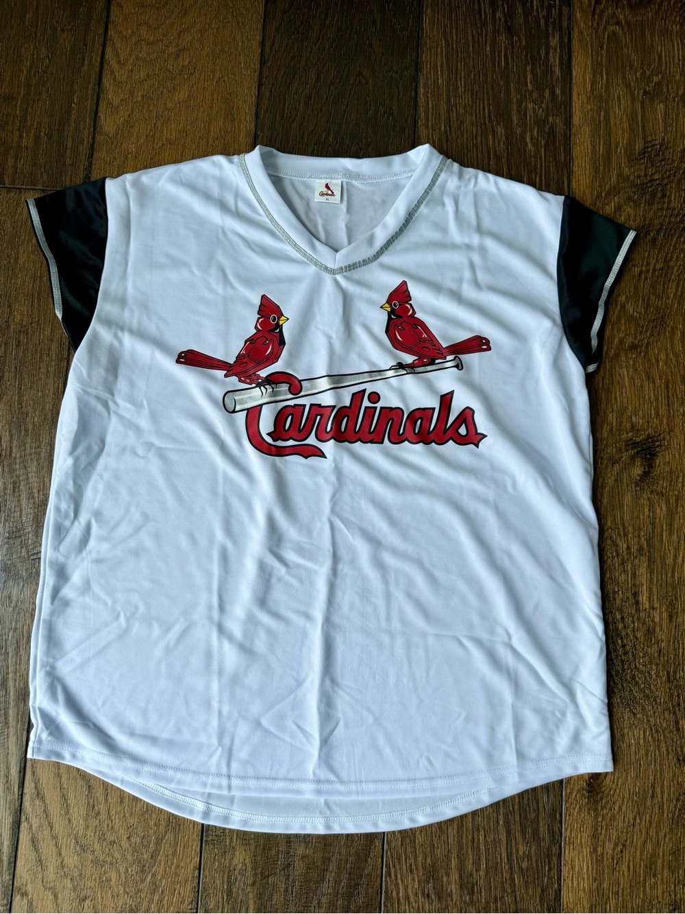 St. Louis Cardinals Glitter Trim V-Neck Shirt XL Unisex - Picture 3 of 5